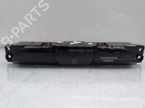 Used Switch Switch 5802640 5802640