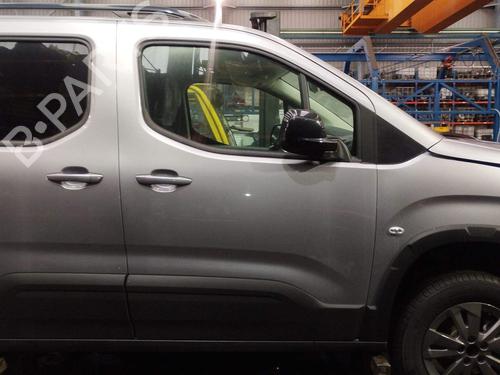 Used Right front door Right front door 39402310 39402310