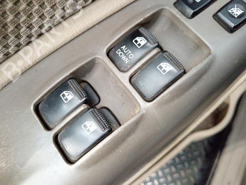 Used Left front window switch HYUNDAI TUCSON (JM) [2004-2019]  18405575