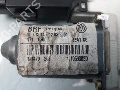 Rudehejsemotor forskærm højre SEAT LEON (1M1)  | BP5241273E20 