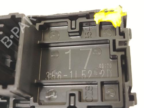 Right front window switch TOYOTA YARIS CROSS (MXP_) 1.5 Hybrid All-wheel Drive (MXPJ15) | BP31944683I26 