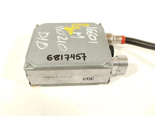 lights-ecu-mercedes-benz-e-class-w210-1995-1996-1997-1998-1999-2000-2001-2002-2003-36646960 main image