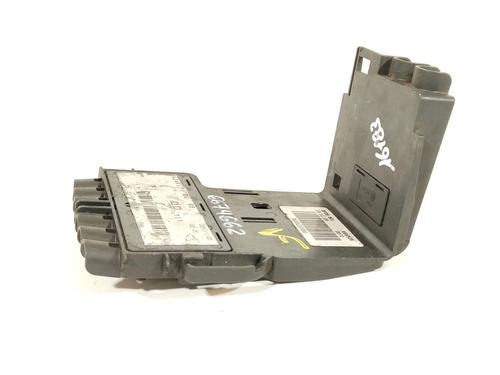 Used Fuse box Fuse box 31837372 31837372