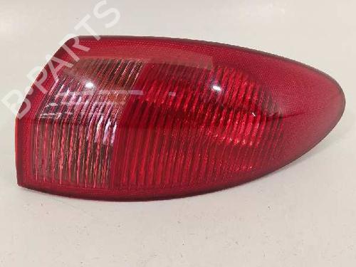 Used Right taillight ALFA ROMEO 147 (937_) 1.9 JTD (937.AXD1A, 937.BXD1A, 937.AXV1A, 937.BXB1A,... (115 hp) 7822892