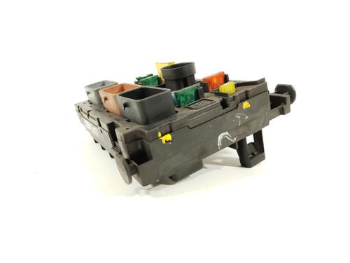 Fuse box PEUGEOT 307 SW (3H) 2.0 HDi 135 | BP29764600E1