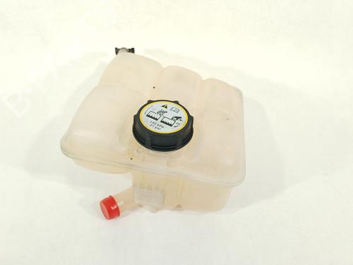 expansion-tank-ford-focus-iii-2010-2011-2012-2013-2014-2015-2016-2017-2018-2019-2020-17914428 main image
