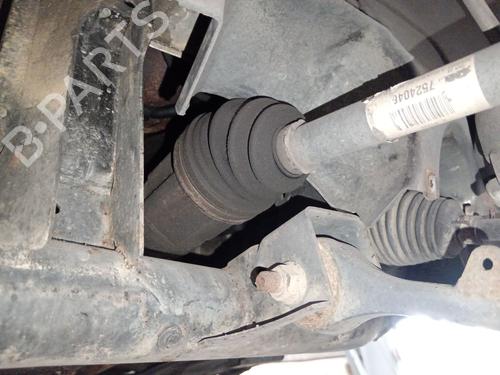 Right front driveshaft BMW X3 (E83) 2.0 d | BP37436492M39 - Image 2