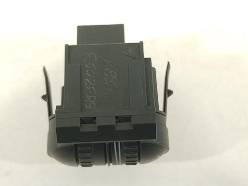 Switch VW GOLF VI (5K1) 1.6 TDI | BP38436115I30 - Image 3