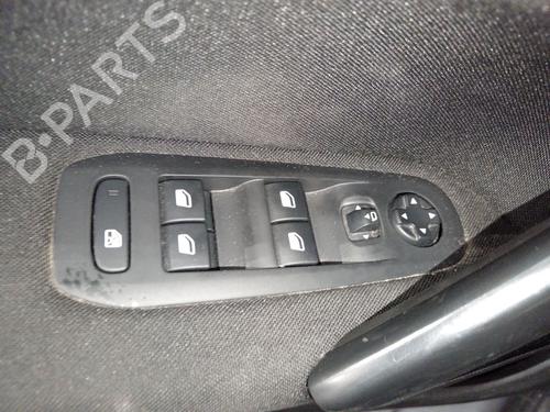 Venstre fortil elrude kontakt PEUGEOT 308 II (LB_, LP_, LW_, LH_, L3_) 1.2 THP 110 (110 hp) 31333563