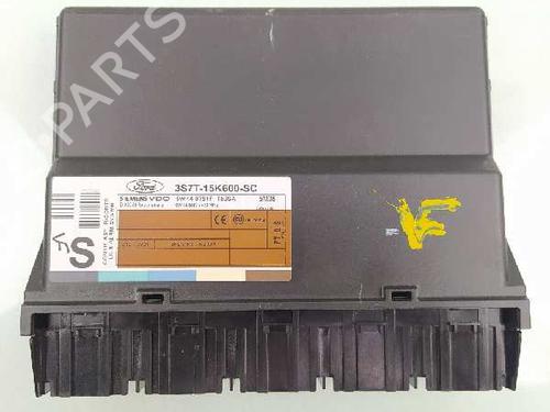 Used Electronic module FORD MONDEO III (B5Y) [2000-2007]  6822032