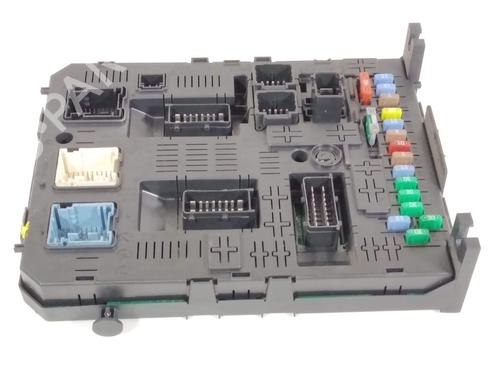 Used Fuse box Fuse box 24855814 24855814