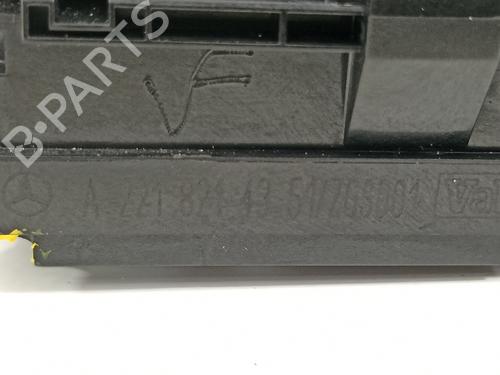 Right rear window switch MERCEDES-BENZ S-CLASS (W221, V221) S 350 (221.056, 221.156) | BP5884577I28 