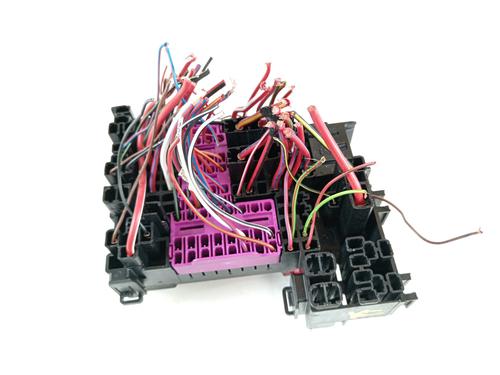 Fuse box SEAT IBIZA V (KJ1, KJG) | BP18239612E1
