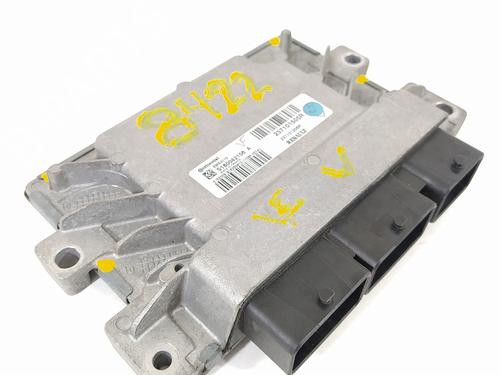 Used Engine control unit (ECU) RENAULT CLIO III (BR0/1, CR0/1) [2005-2014]  10090136