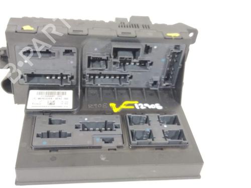 fuse-box-mercedes-benz-cls-c219-2004-2005-2006-2007-2008-2009-2010-2011-24662947 main image