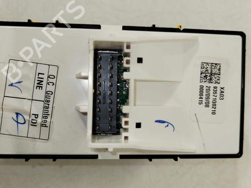 Left front window switch HYUNDAI i20 III (BC3, BI3) 1.2 | BP26220521I27  - Image 6