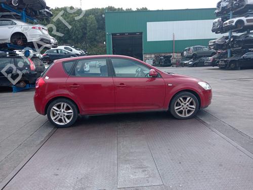 Pièces Détachées Usagées KIA CEE'D Hatchback (ED) 1.6 CRDi 115 4758356