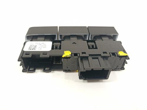 Switch SEAT ARONA (KJ7, KJP) 1.6 SRE | BP13896585I30 