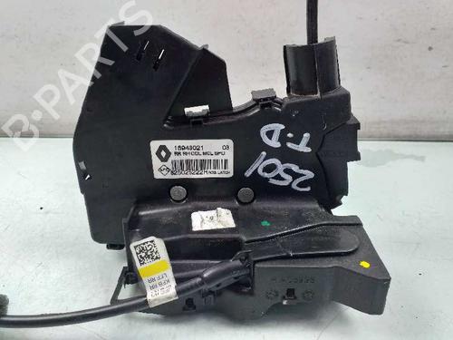Zamek drzwi tylnych prawych RENAULT MEGANE IV Hatchback (B9A/M/N_) 1.5 dCi 110 (B9A3) 825025222R | 16943021