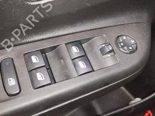 Used Left front window switch Left front window switch 26587011 26587011