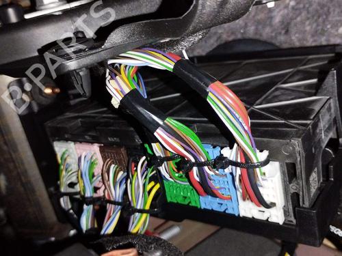 Used Fuse box Fuse box 36230949 36230949