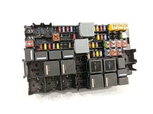 Used Fuse box Fuse box 17446220 17446220