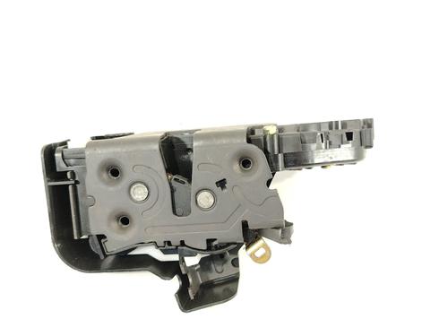 Serrure arrière gauche VOLVO S40 II (544) 2.0 D (136 hp) 31949671