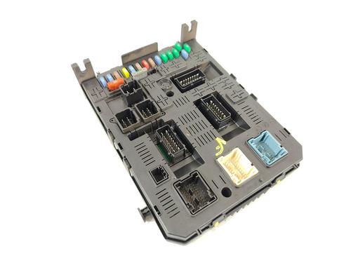 Used Fuse box Fuse box PEUGEOT 308 I (4A_, 4C_) 1.6 HDi (109 hp) 32979759 32979759
