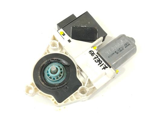 right-front-window-motor-seat-ibiza-iii-6l1-2002-2003-2004-2005-2006-2007-2008-2009-31828760 main image