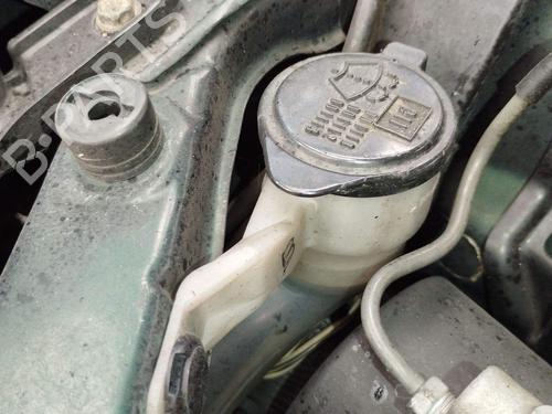 windscreen-washer-tank-toyota-rav-4-ii-_a2_-2000-2001-2002-2003-2004-2005-38074273 main image