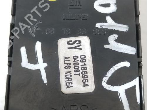 Przełącznik szyby przedniej lewej OPEL VECTRA C Estate (Z02) 1.9 CDTI (F35) | BP30831058I27 
