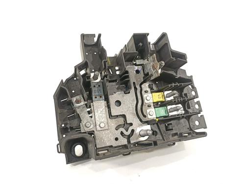 Used Fuse box Fuse box 17663990 17663990