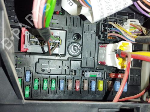 Scatola Fusibili CITROËN BERLINGO Platform/Chassis (B9) 1.6 BlueHDi 100 (99 hp) 31248517