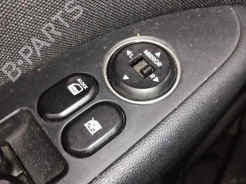 Commande retroviseurs Commande retroviseurs HYUNDAI i30 (FD) 1.6 CRDi (116 hp) 35964157 35964157