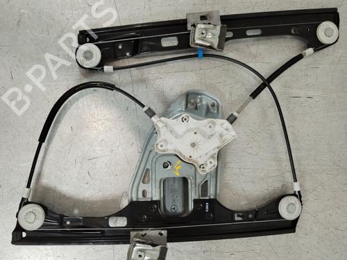 Used Front right window mechanism MERCEDES-BENZ C-CLASS (W203) [2000-2007]  17911855