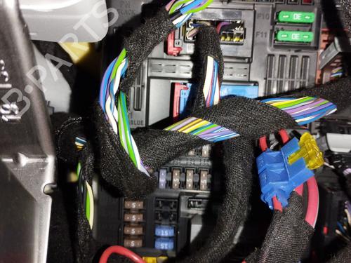 Used Fuse box Fuse box CITROËN C3 AIRCROSS II (2R_, 2C_) 1.5 BlueHDi 100 (2CYHYJ) (102 hp) 33872715 33872715