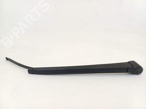 Used Rear windshield wiper arm Rear windshield wiper arm 39559689 39559689