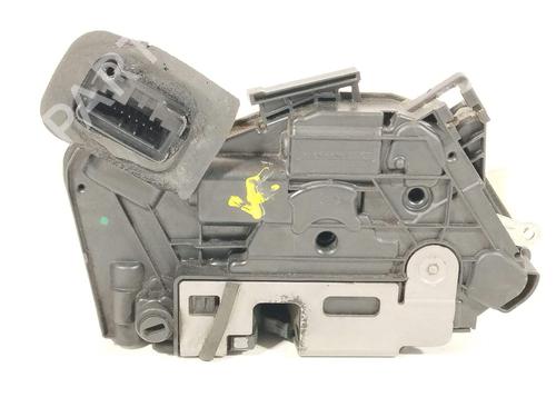 rear-left-lock-seat-leon-5f1-2012-2013-2014-2015-2016-2017-2018-2019-2020-2021-31885711 main image