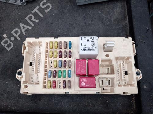 Used Fuse box Fuse box FIAT BRAVO II (198_) 1.9 D Multijet (198AXB1A) (120 hp) 34439348 34439348
