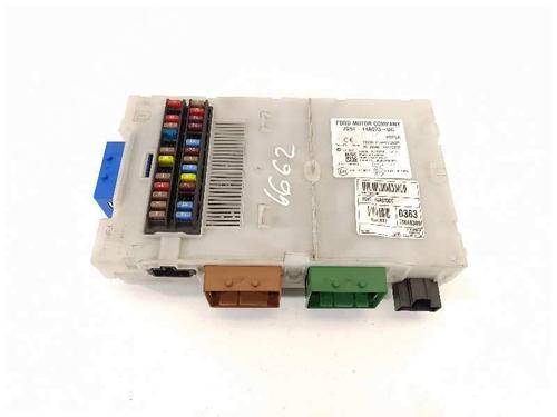 Used Fuse box Fuse box 8134723 8134723