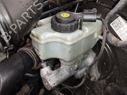 brake-master-cylinder-vw-golf-vi-5k1-2008-2009-2010-2011-2012-2013-2014-37402904 main image