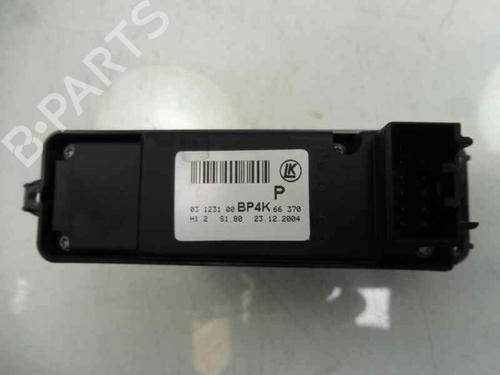 Right front window switch MAZDA 3 (BK) | BP4495448I26 - Image 2