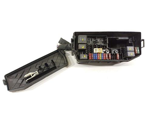 Used Fuse box Fuse box 23330043 23330043