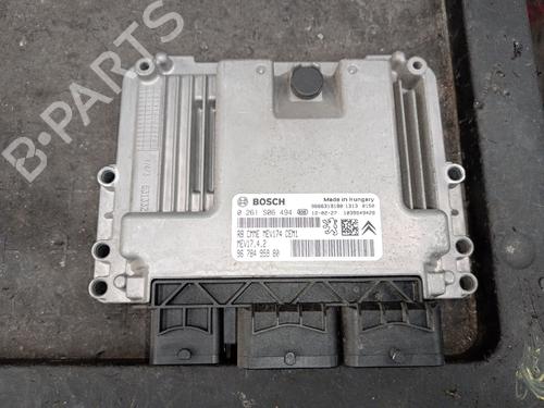 Used Engine control unit (ECU) Engine control unit (ECU) PEUGEOT 208 I (CA_, CC_) 1.4 VTi (95 hp) 34439267 34439267