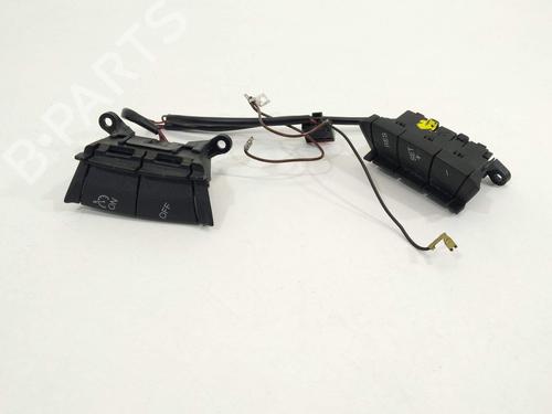 steering-wheel-controls-ford-kuga-i-2008-2009-2010-2011-2012-23538033 main image