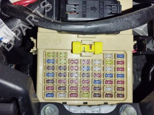 Used Fuse box Fuse box KIA STONIC (YB) 1.0 T-GDi (120 hp) 36235509 36235509