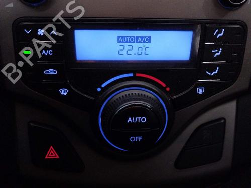 climate-control-hyundai-i30-fd-2007-2008-2009-2010-2011-2012-37175396 main image