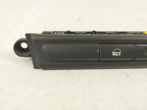 Warning switch JAGUAR S-TYPE II (X200) 2.5 V6 | BP38758012I22 - Image 3