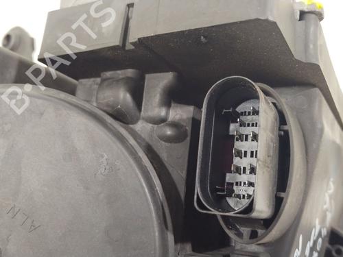 Right headlight VW TOURAN (1T1, 1T2) 2.0 TDI 16V | BP28301961C29