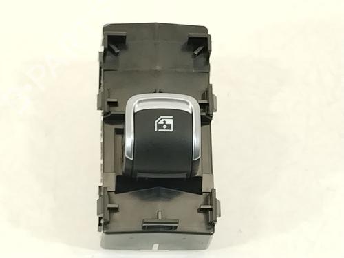 Venstre bagtil elrude kontakt Venstre bagtil elrude kontakt KIA SORENTO IV (MQ4, MQ4A) 1.6 T-GDi Hybrid (179 hp) 34444913 34444913